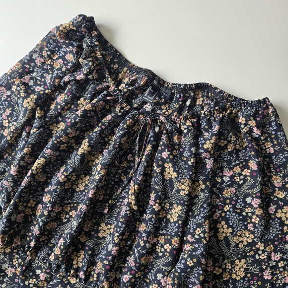 Forever 21 Ditsy Floral Back Cutout Peasant Sleeve Mini Dress - Picture 6 of 13